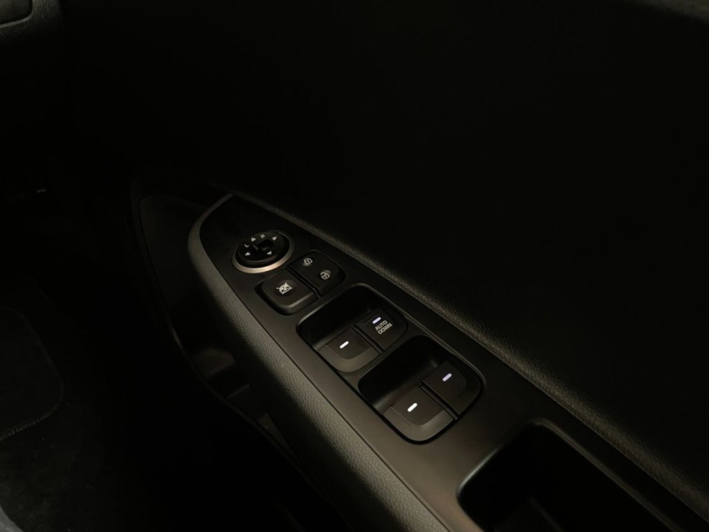 Used Hyundai i10 2019 for sale - 76710930: Photo 31