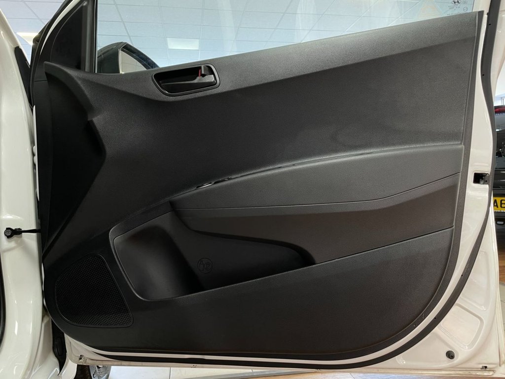 Used Hyundai i10 2019 for sale - 76710930: Photo 39