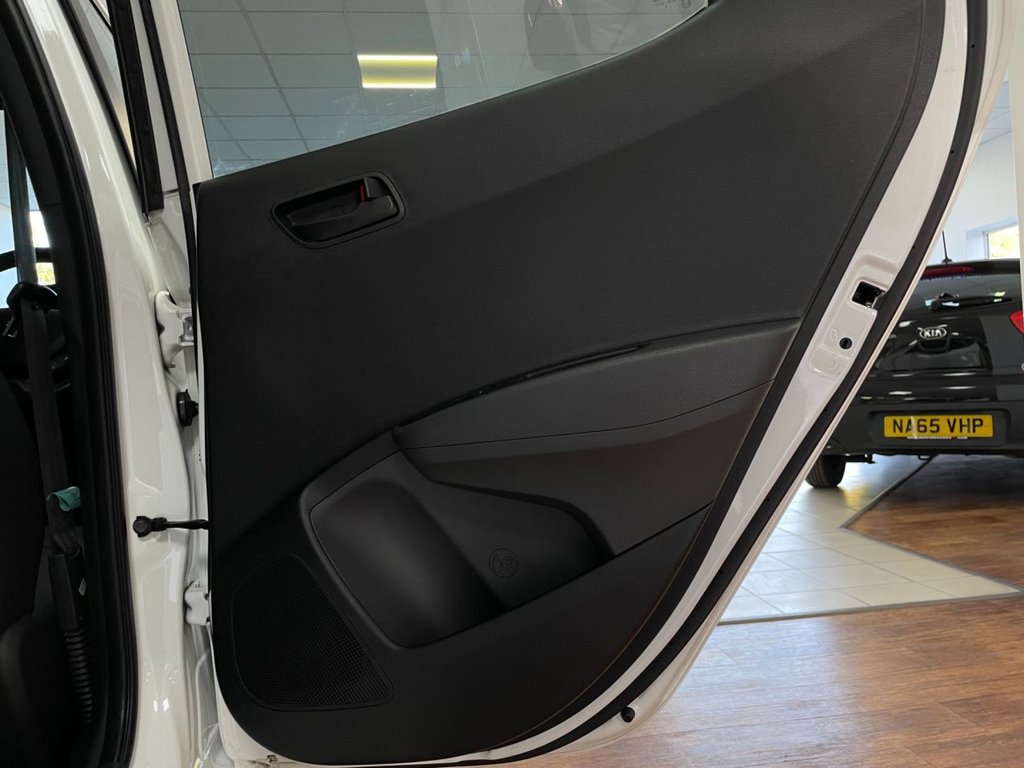 Used Hyundai i10 2019 for sale - 76710930: Photo 40