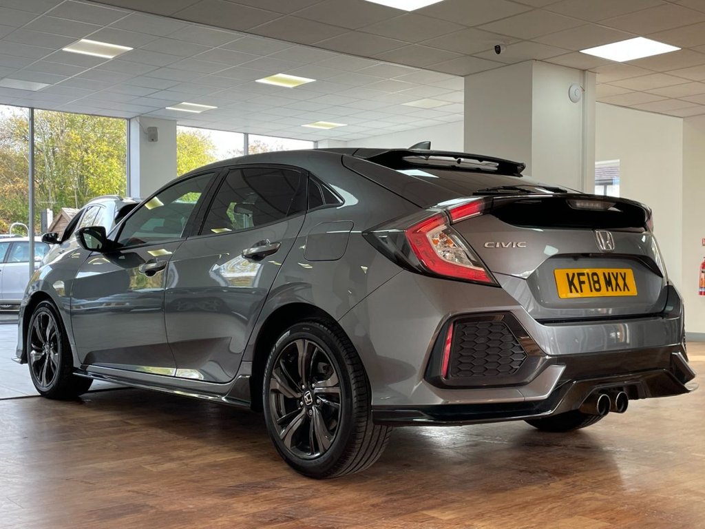 Used Honda Civic 2018 for sale - 76454318: Photo 10