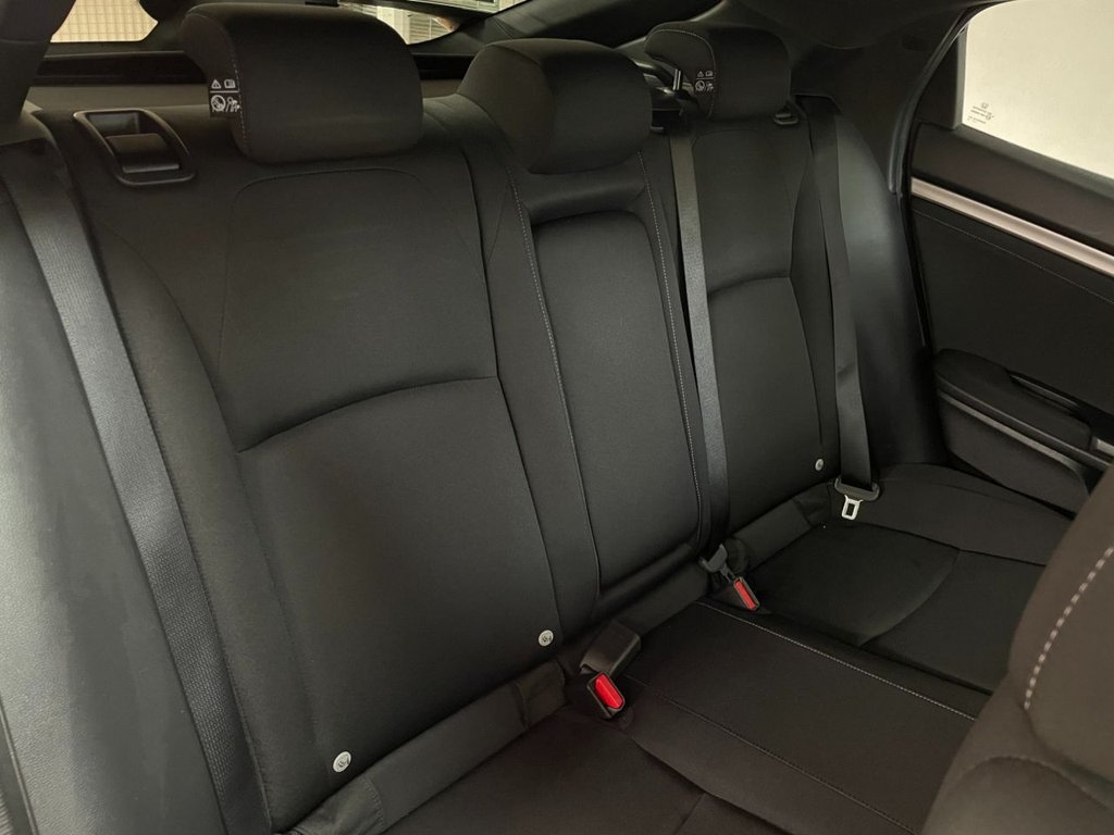 Used Honda Civic 2018 for sale - 76454318: Photo 18