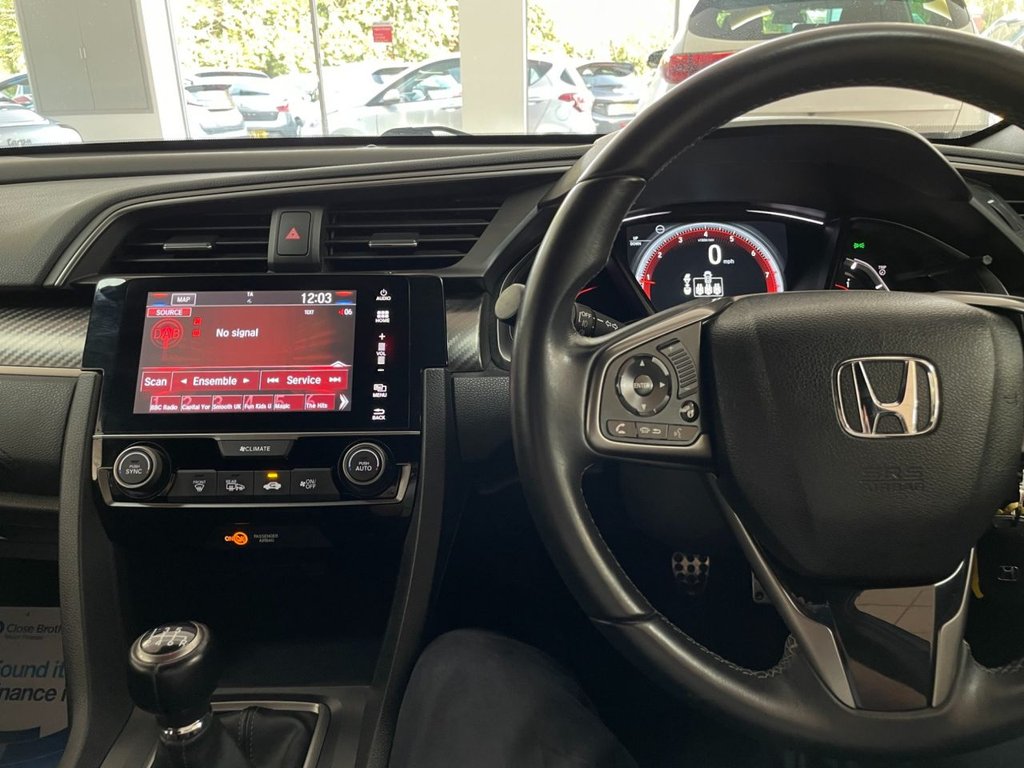 Used Honda Civic 2018 for sale - 76454318: Photo 21