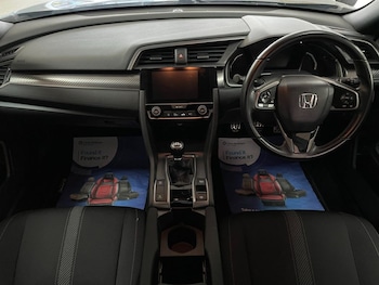 Used Honda Civic 2018 for sale - 76454318: Photo