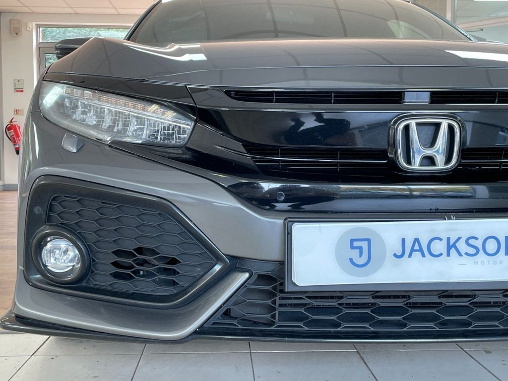 Used Honda Civic 2018 for sale - 76454318: Photo 6