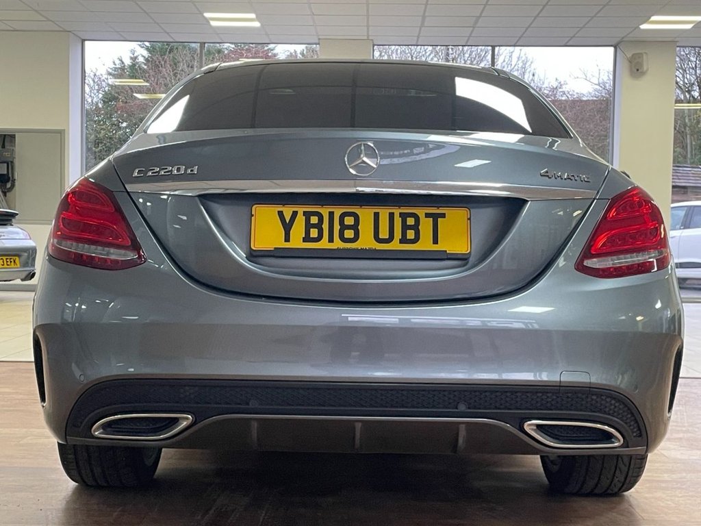 Used Mercedes-Benz C Class 2018 for sale - 76768228: Photo 11