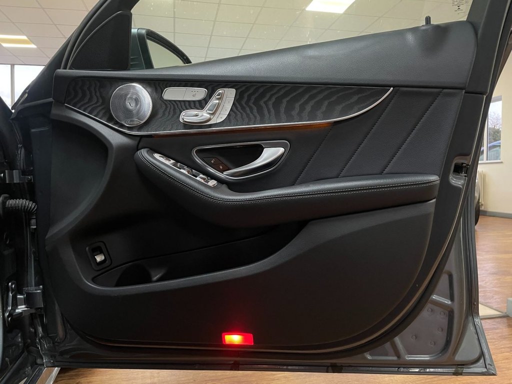 Used Mercedes-Benz C Class 2018 for sale - 76768228: Photo 38