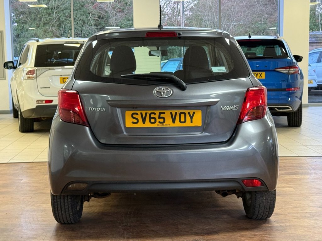 Used Toyota Yaris 2015 for sale - 77226705: Photo 12