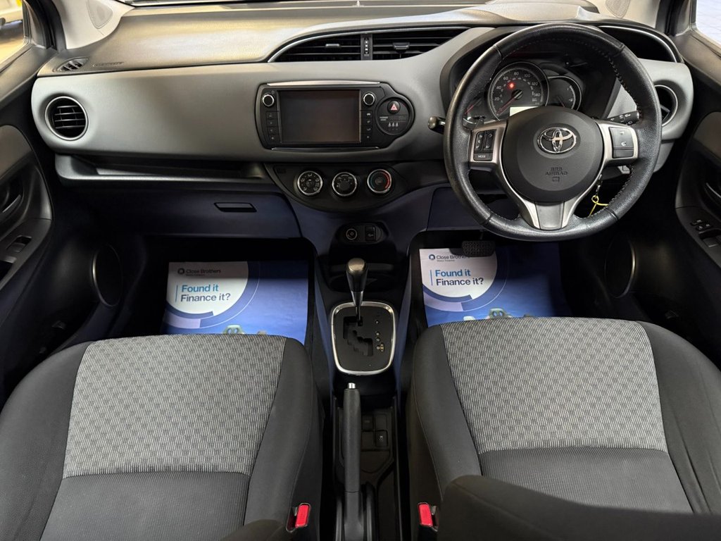 Used Toyota Yaris 2015 for sale - 77226705: Photo 2