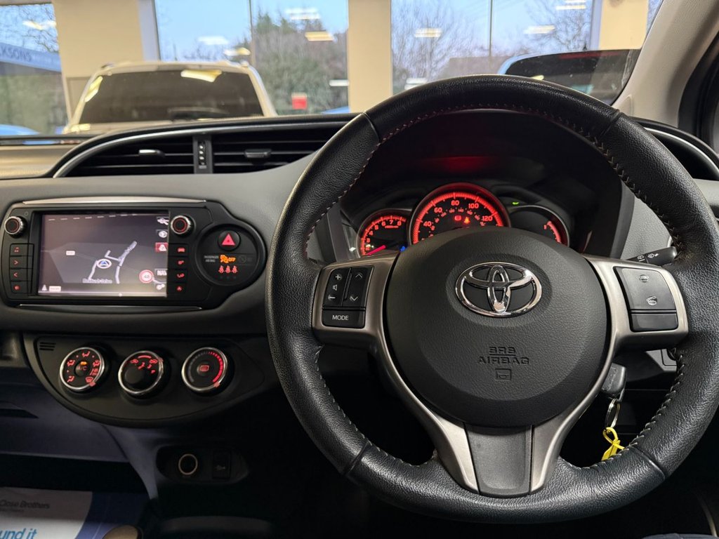 Used Toyota Yaris 2015 for sale - 77226705: Photo 21