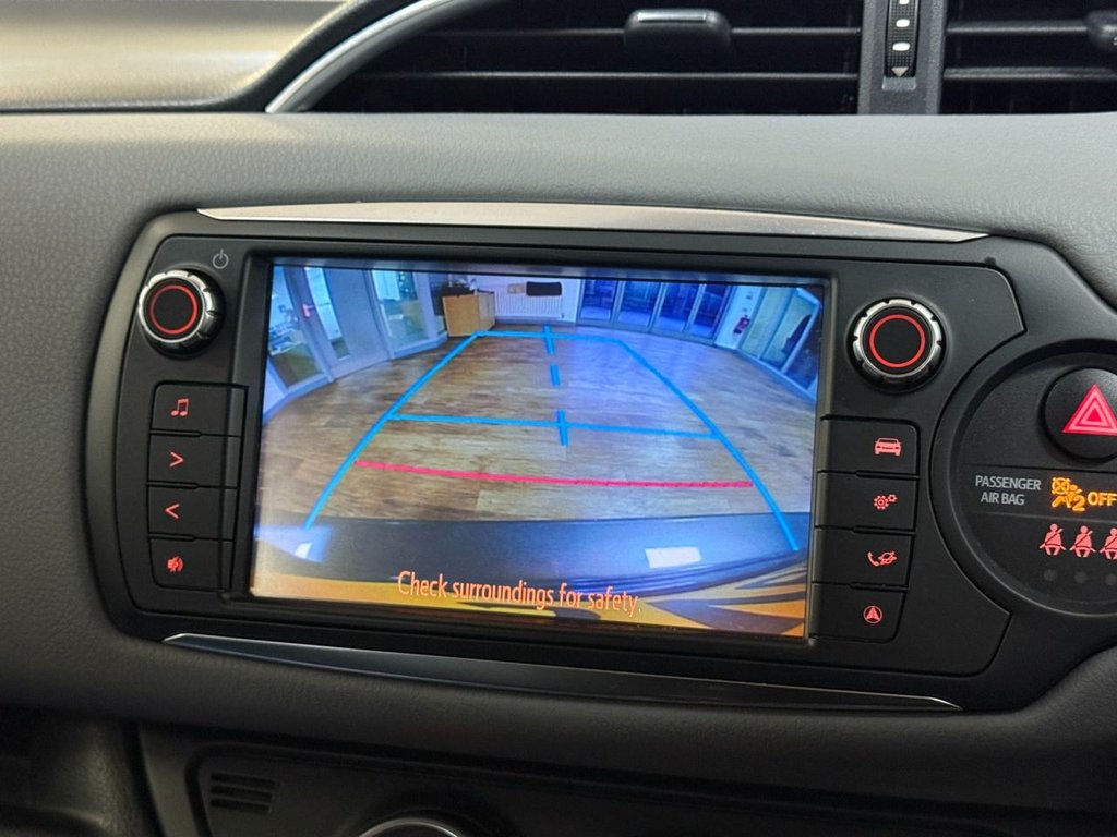 Used Toyota Yaris 2015 for sale - 77226705: Photo 24