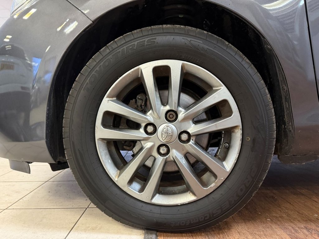 Used Toyota Yaris 2015 for sale - 77226705: Photo 37