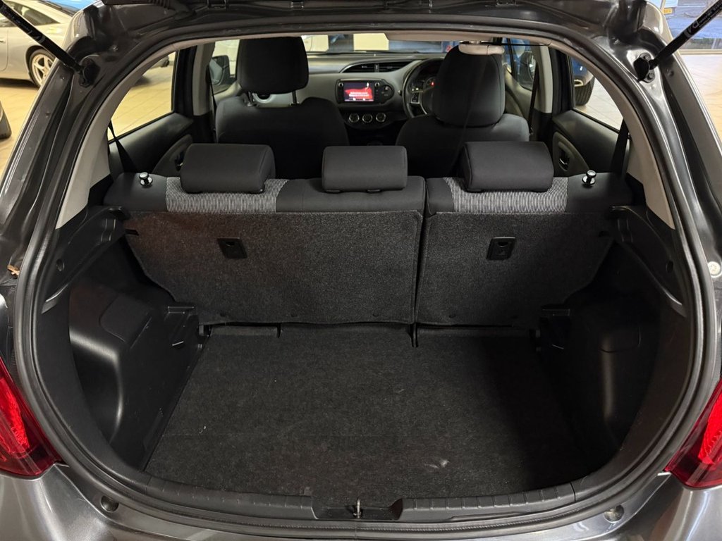 Used Toyota Yaris 2015 for sale - 77226705: Photo 44