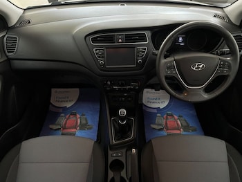 Used Hyundai i20 2018 for sale - 75853660: Photo