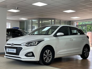 Used Hyundai i20 2018 for sale - 75853660: Photo