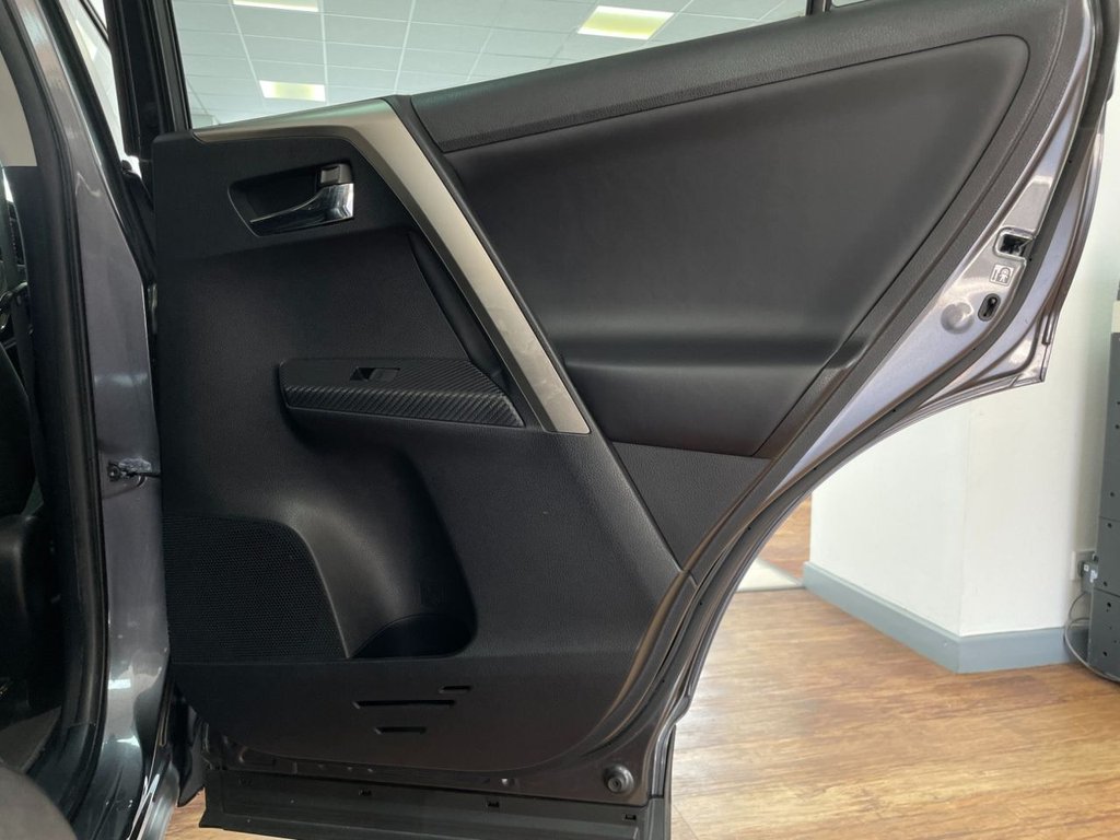 Used Toyota RAV4 2013 for sale - 76665615: Photo 40