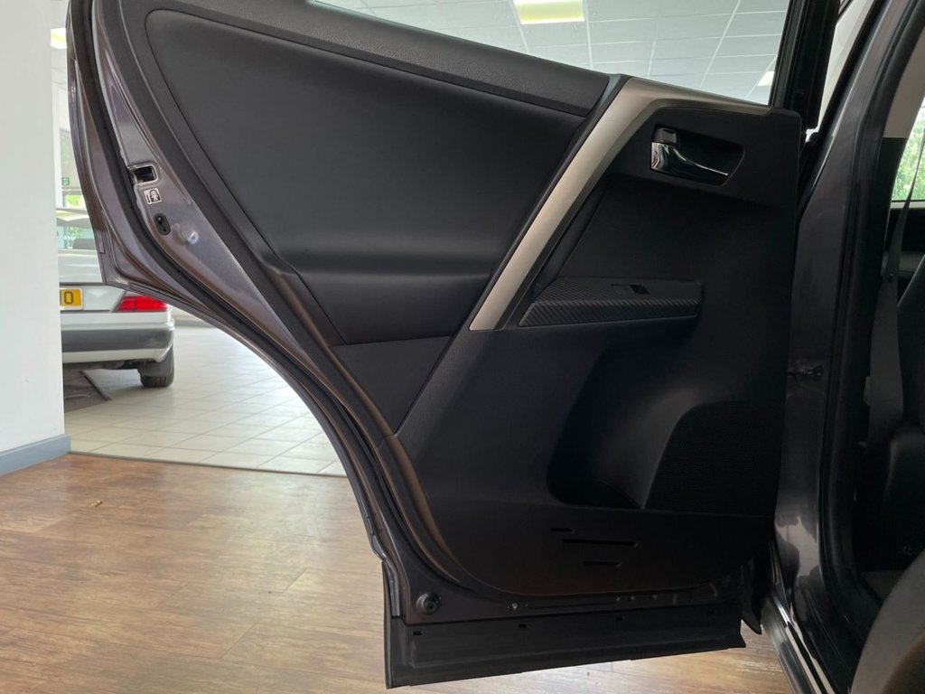 Used Toyota RAV4 2013 for sale - 76665615: Photo 41