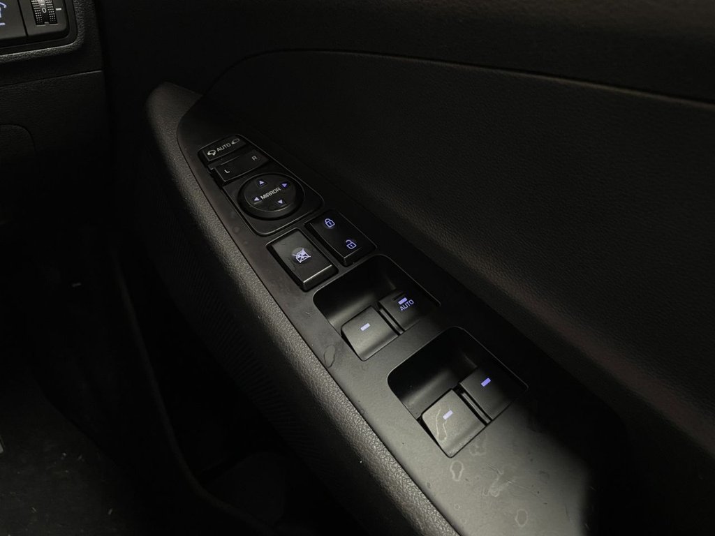 Used Hyundai TUCSON 2017 for sale - 76582306: Photo 30