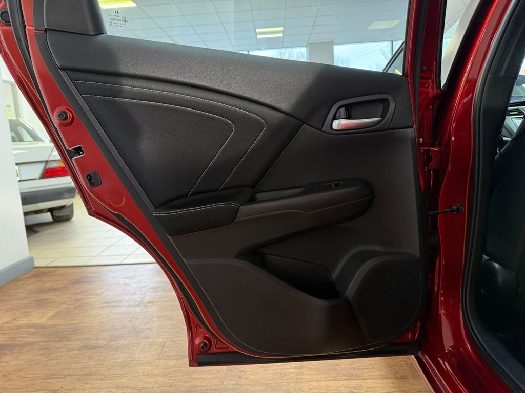 Used Honda Civic 2015 for sale - 77205372: Photo 42