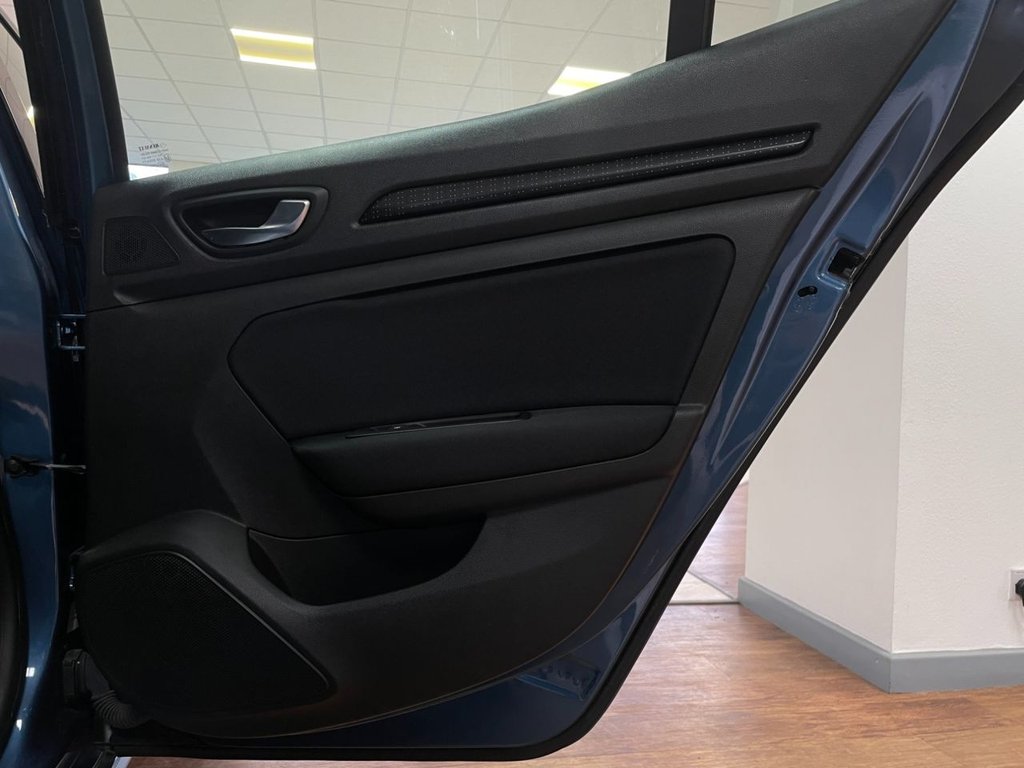 Used Renault Megane 2019 for sale - 77355882: Photo 39