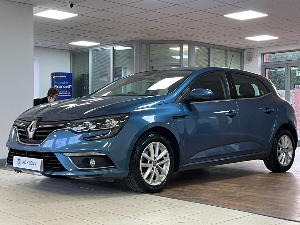 Used Renault Megane 2019 for sale - 77355882: Photo 4