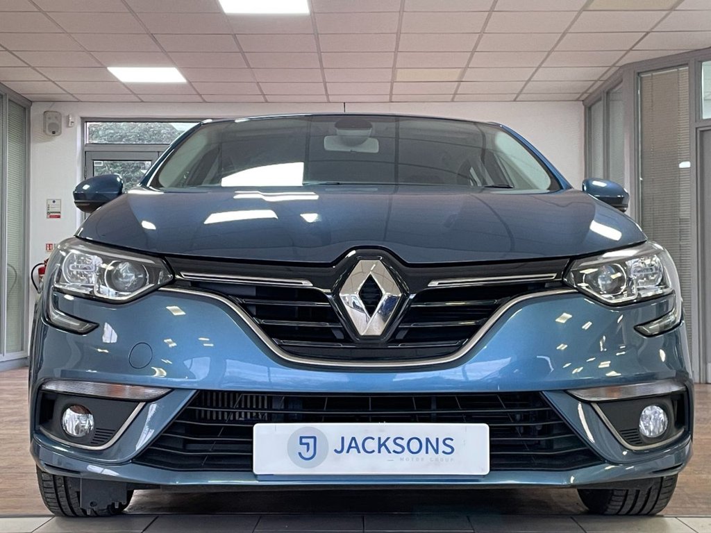 Used Renault Megane 2019 for sale - 77355882: Photo 5