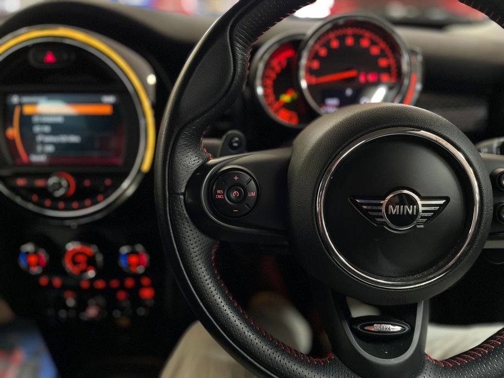 Used MINI Hatch 2018 for sale - 76973146: Photo 28