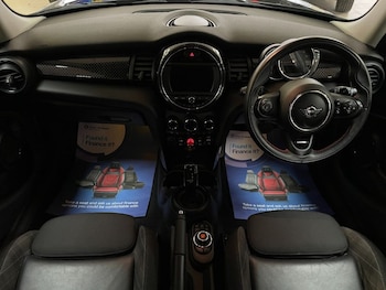 Used MINI Hatch 2018 for sale - 76973146: Photo