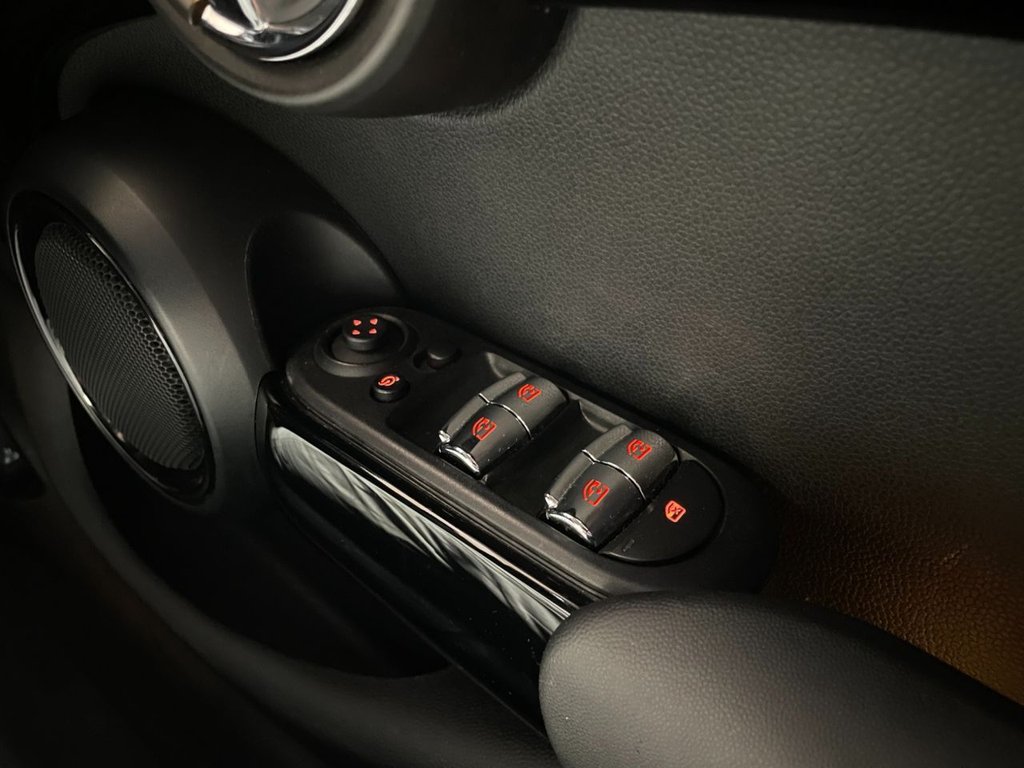 Used MINI Hatch 2018 for sale - 76973146: Photo 30