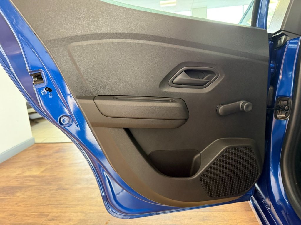 Used Dacia Sandero 2022 for sale - 77936396: Photo 35