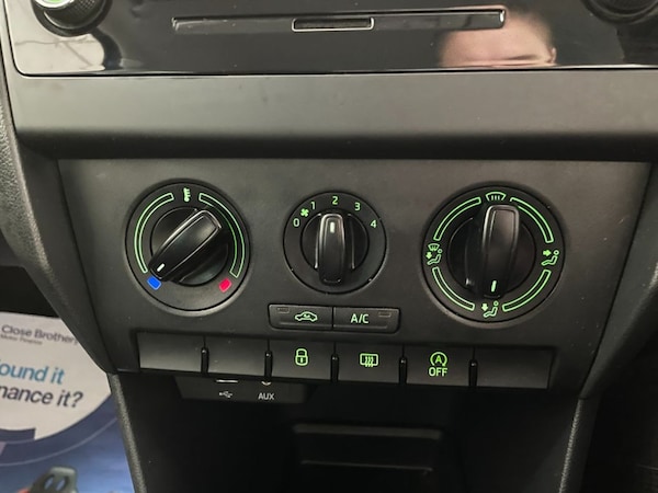 Used Skoda Rapid 2015 for sale - 76009436: Photo 24