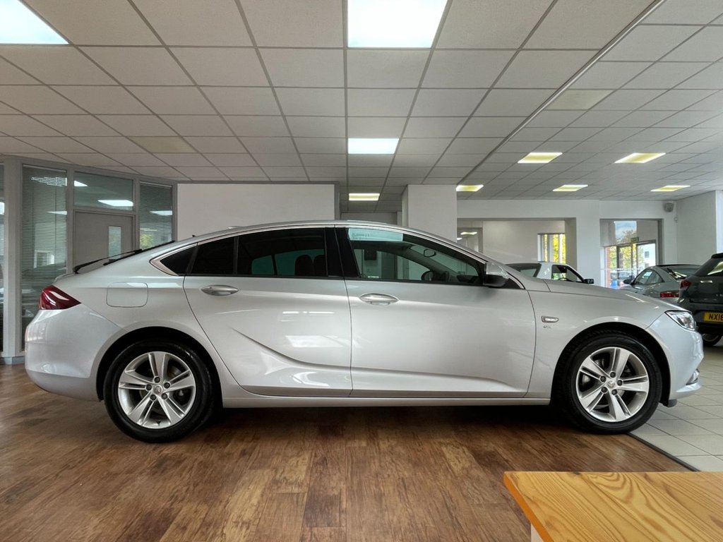 Used Vauxhall Insignia 2017 for sale - 76345385: Photo 13