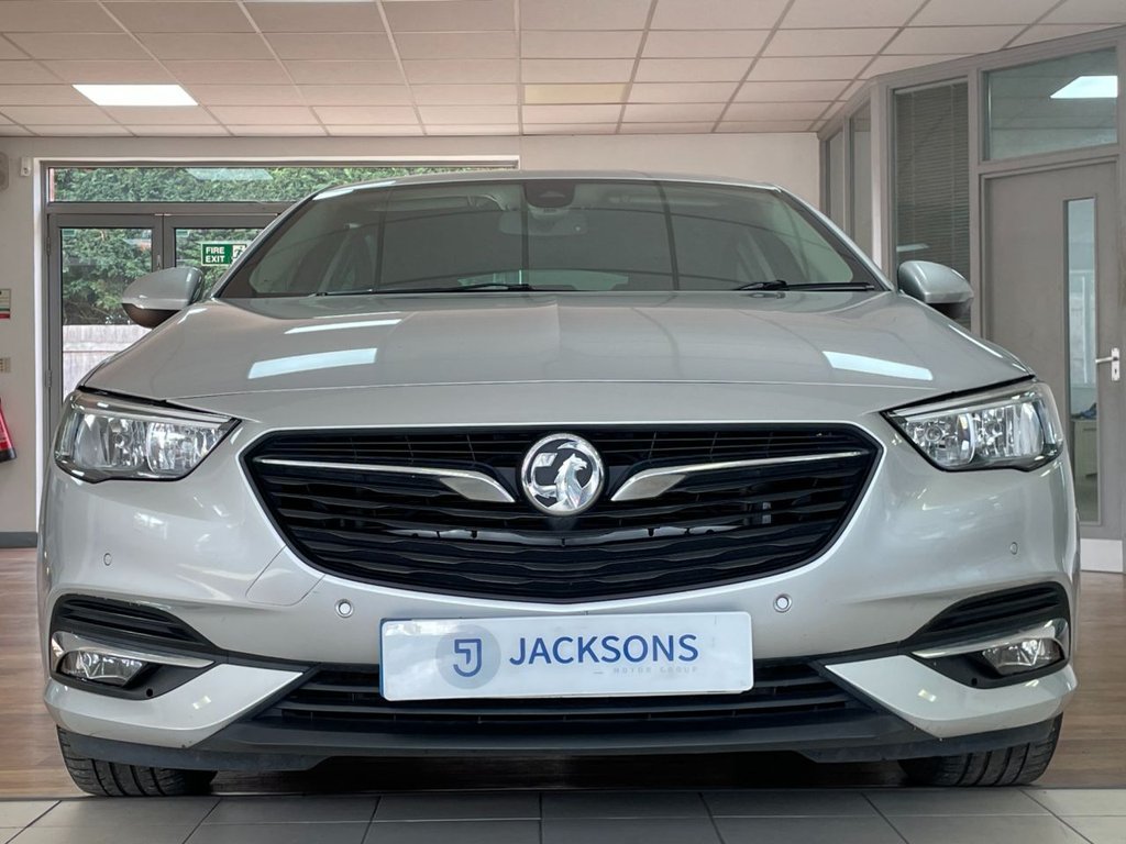 Used Vauxhall Insignia 2017 for sale - 76345385: Photo 5