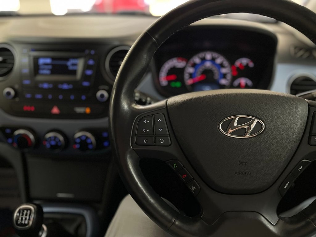 Used Hyundai i10 2014 for sale - 76303481: Photo 26