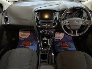 Used Ford Focus 2017 for sale - 75211621: Photo