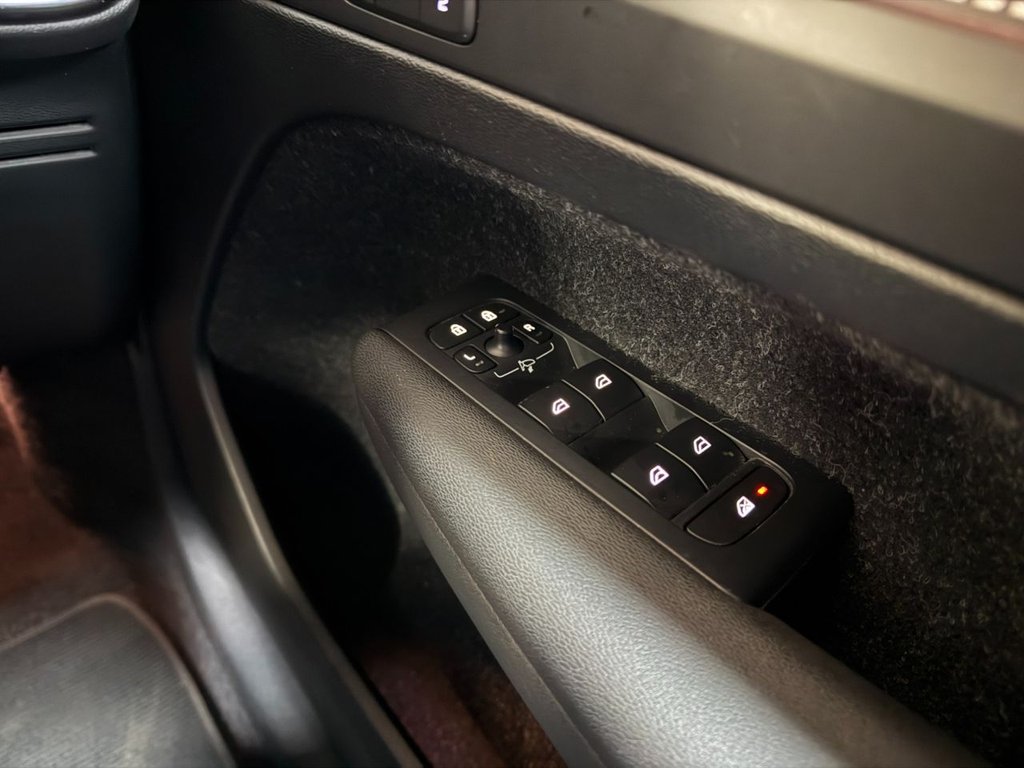 Used Volvo XC40 2020 for sale - 76686094: Photo 30