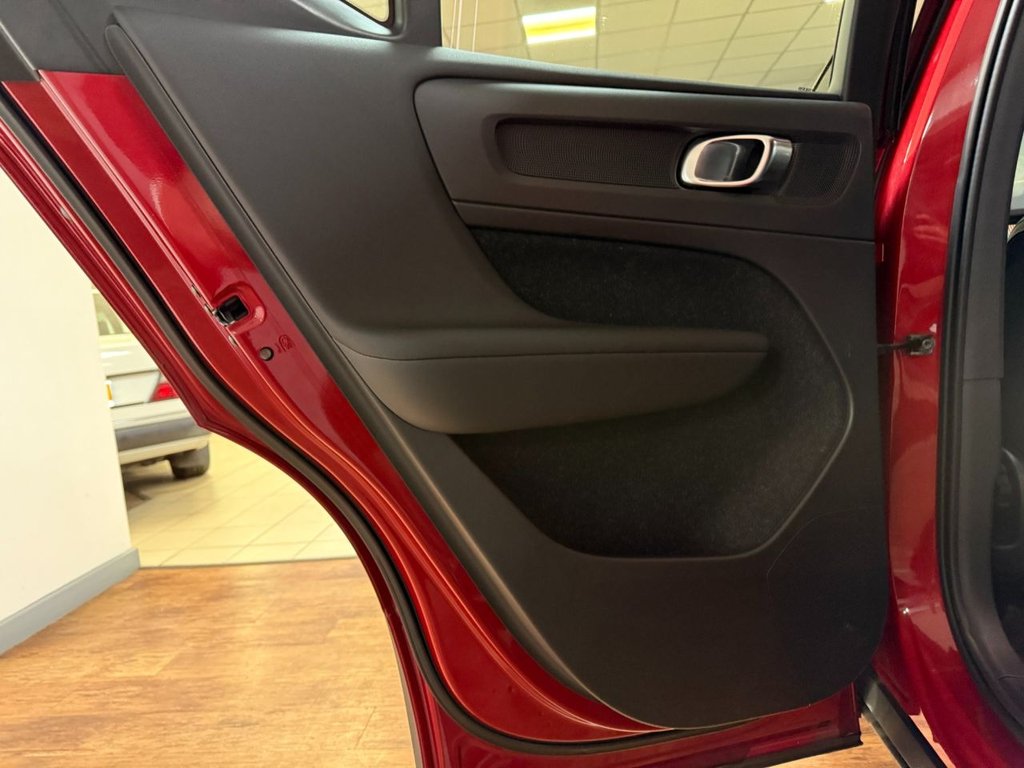 Used Volvo XC40 2020 for sale - 76686094: Photo 40