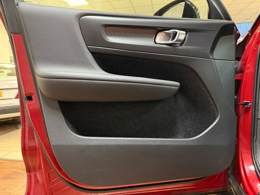 Used Volvo XC40 2020 for sale - 76686094: Photo 41