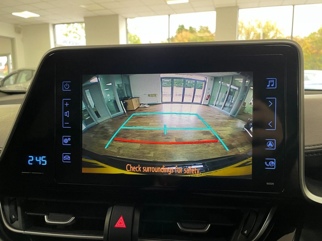 Used Toyota C-HR 2017 for sale - 76291209: Photo 26