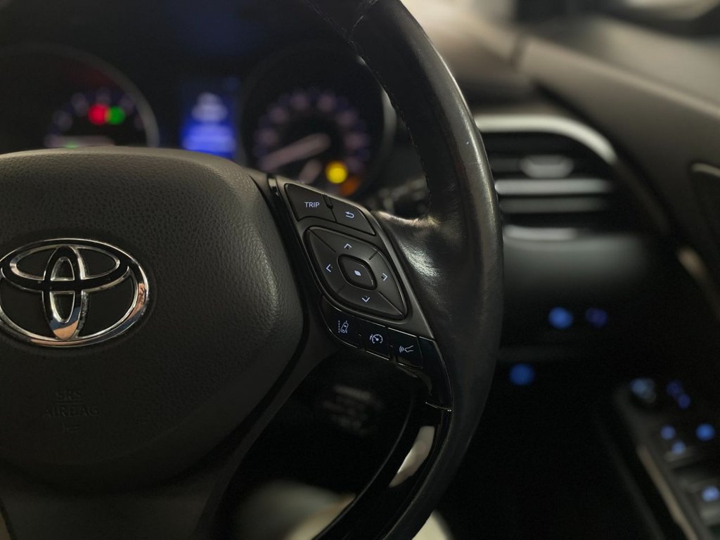 Used Toyota C-HR 2017 for sale - 76291209: Photo 31