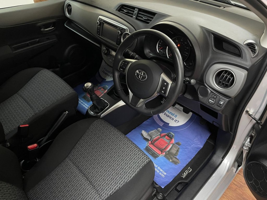 Used Toyota Yaris 2014 for sale - 76303543: Photo 16