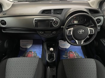 Used Toyota Yaris 2014 for sale - 76303543: Photo