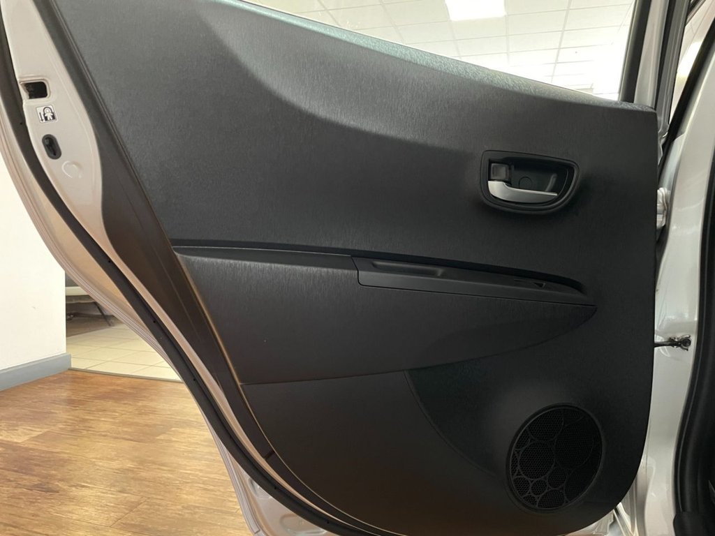 Used Toyota Yaris 2014 for sale - 76303543: Photo 39