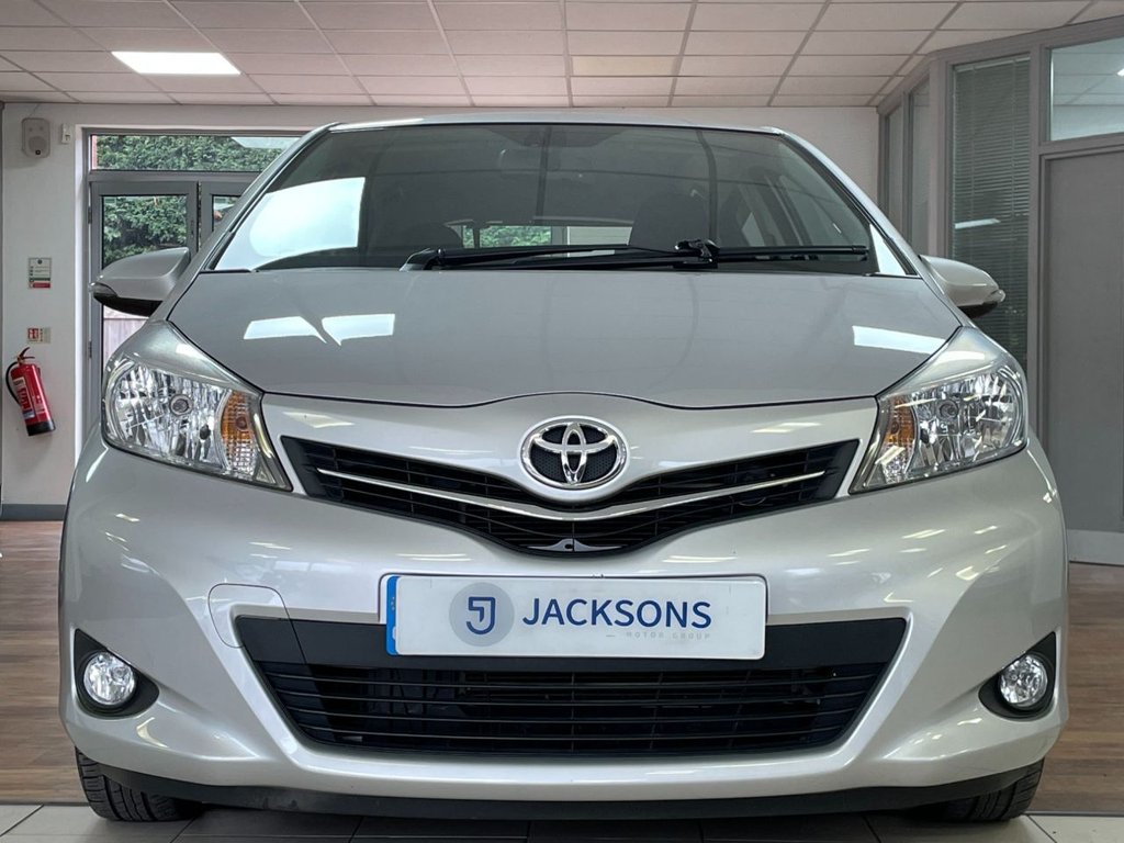 Used Toyota Yaris 2014 for sale - 76303543: Photo 5