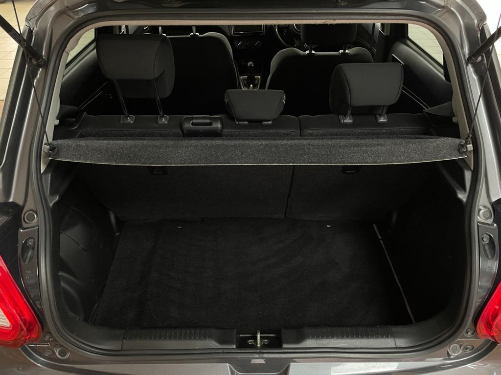 Used Suzuki Swift 2018 for sale - 76345972: Photo 44