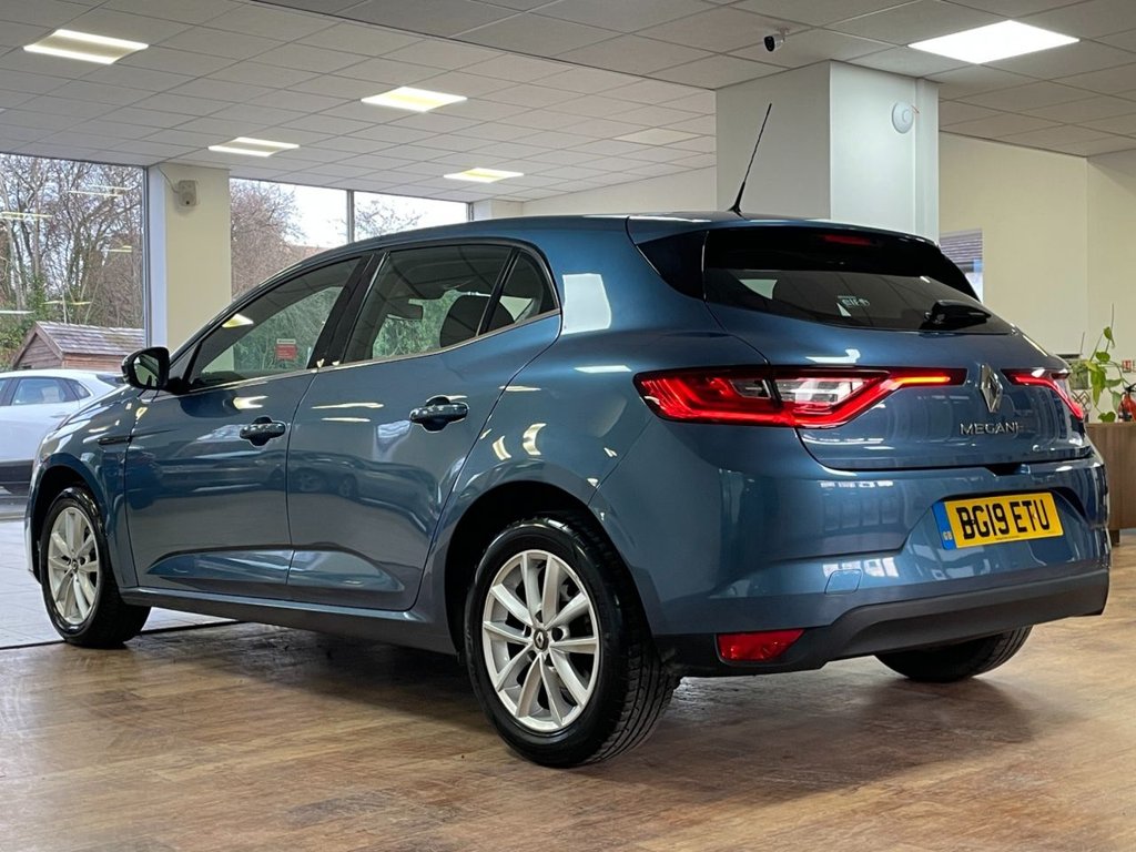 Used Renault Megane 2019 for sale - 76934683: Photo 10