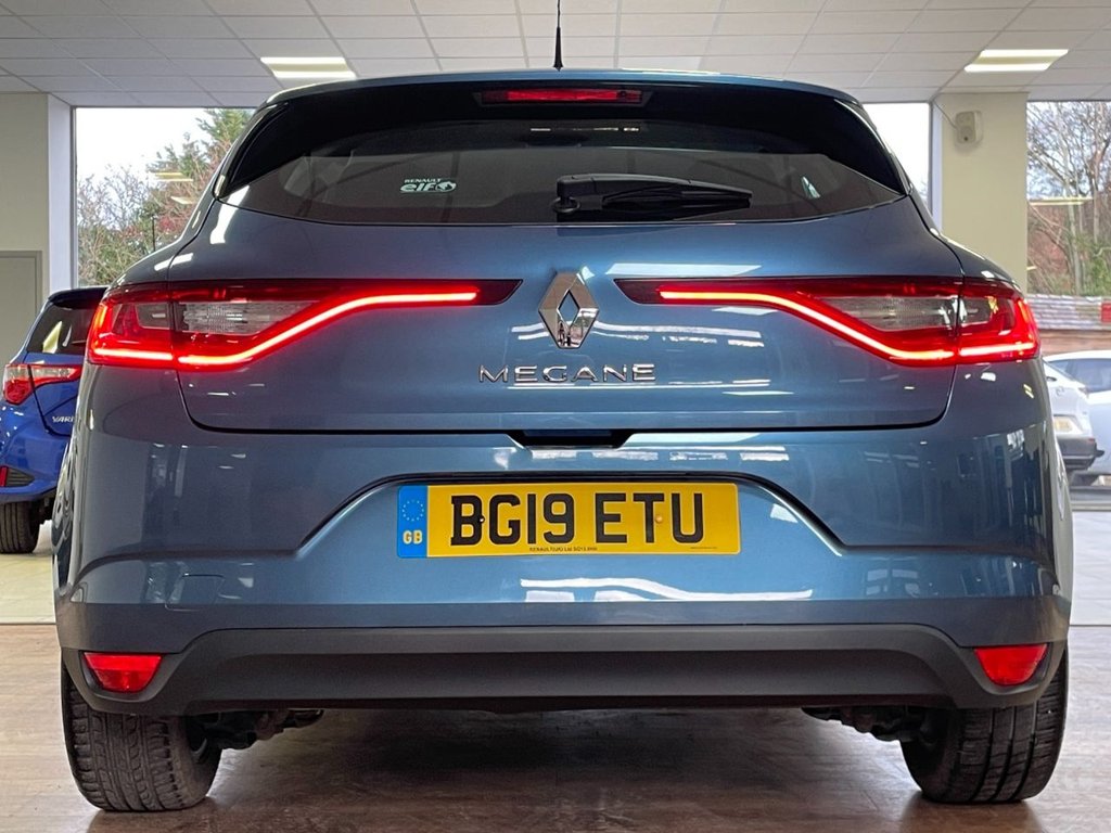 Used Renault Megane 2019 for sale - 76934683: Photo 11