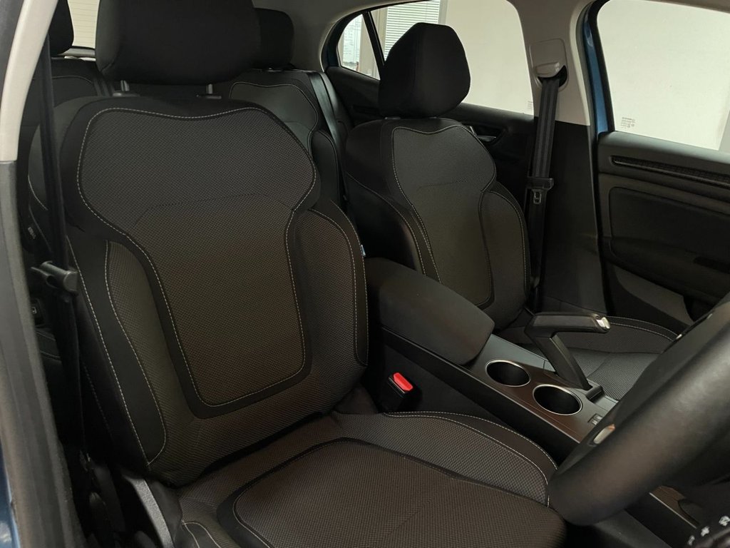 Used Renault Megane 2019 for sale - 76934683: Photo 17