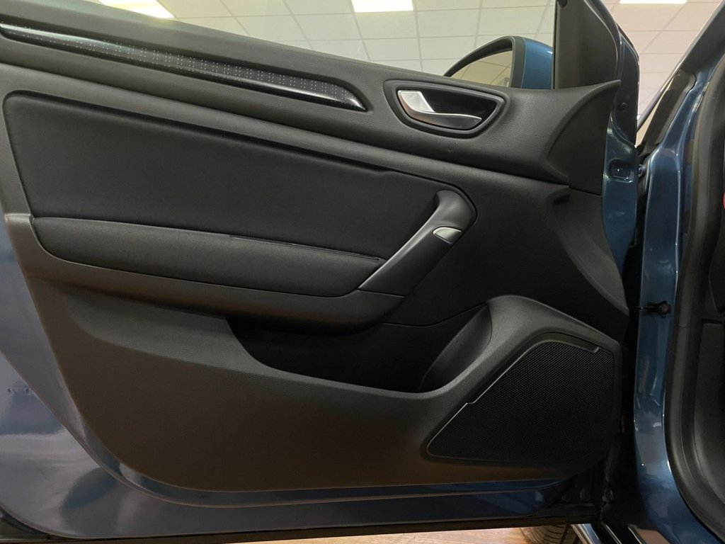 Used Renault Megane 2019 for sale - 76934683: Photo 41