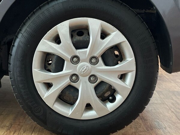 Used Hyundai i10 2015 for sale - 75432785: Photo 33