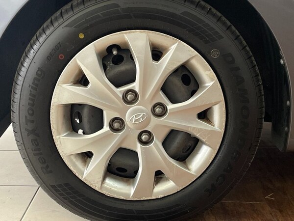 Used Hyundai i10 2015 for sale - 75432785: Photo 34